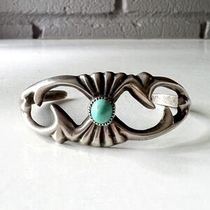 VINTAGE Sandcast Turquoise & Sterling Silver Southwestern Native Style Cuff
